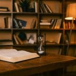 Construire un book nook : quand l&rsquo;assemblage devient art