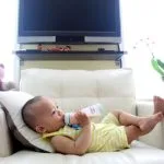 Chauffe biberon portable : la solution pour des repas de bébé toujours chauds, partout